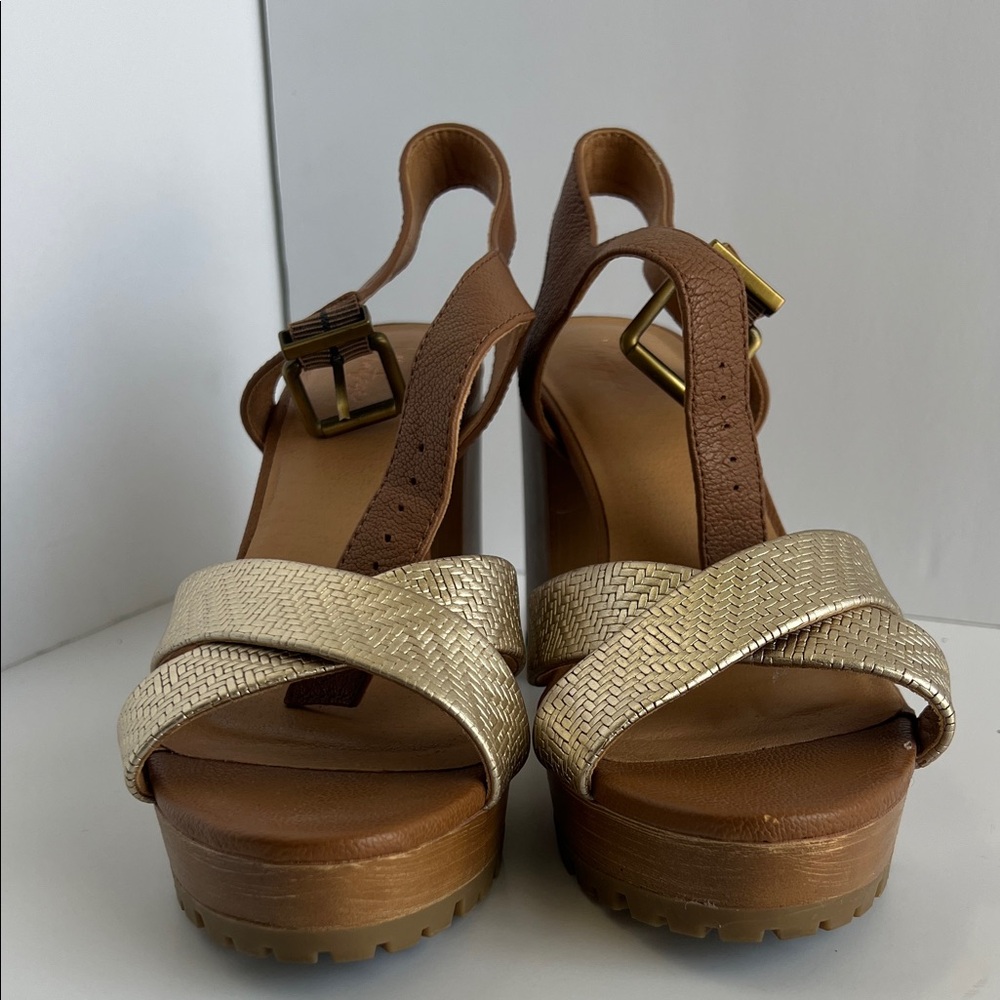 Crown Vintage Gold and Brown Platform Sandals
